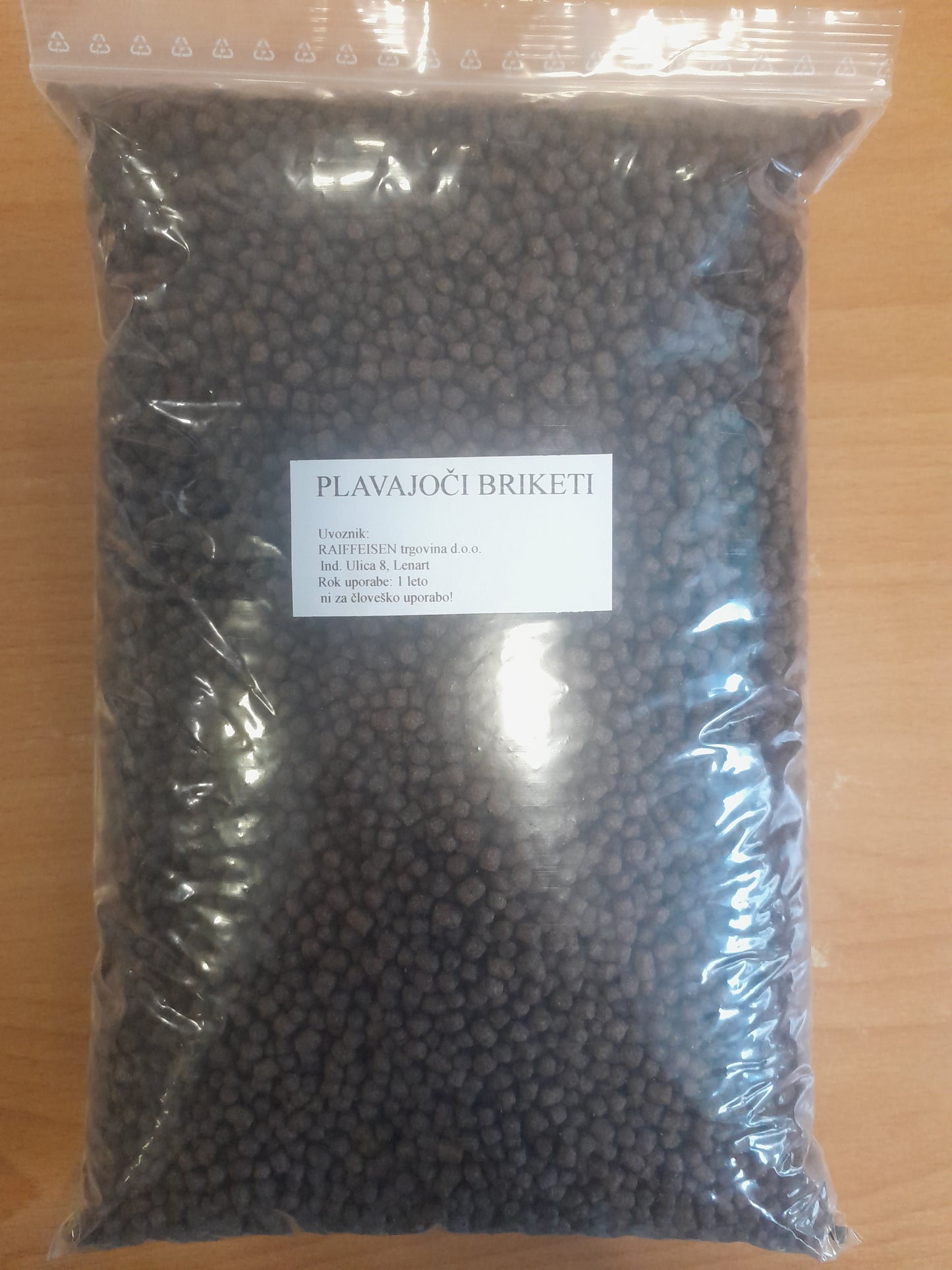PLAVAJOČI BRIKETI 4mm (TAGER)